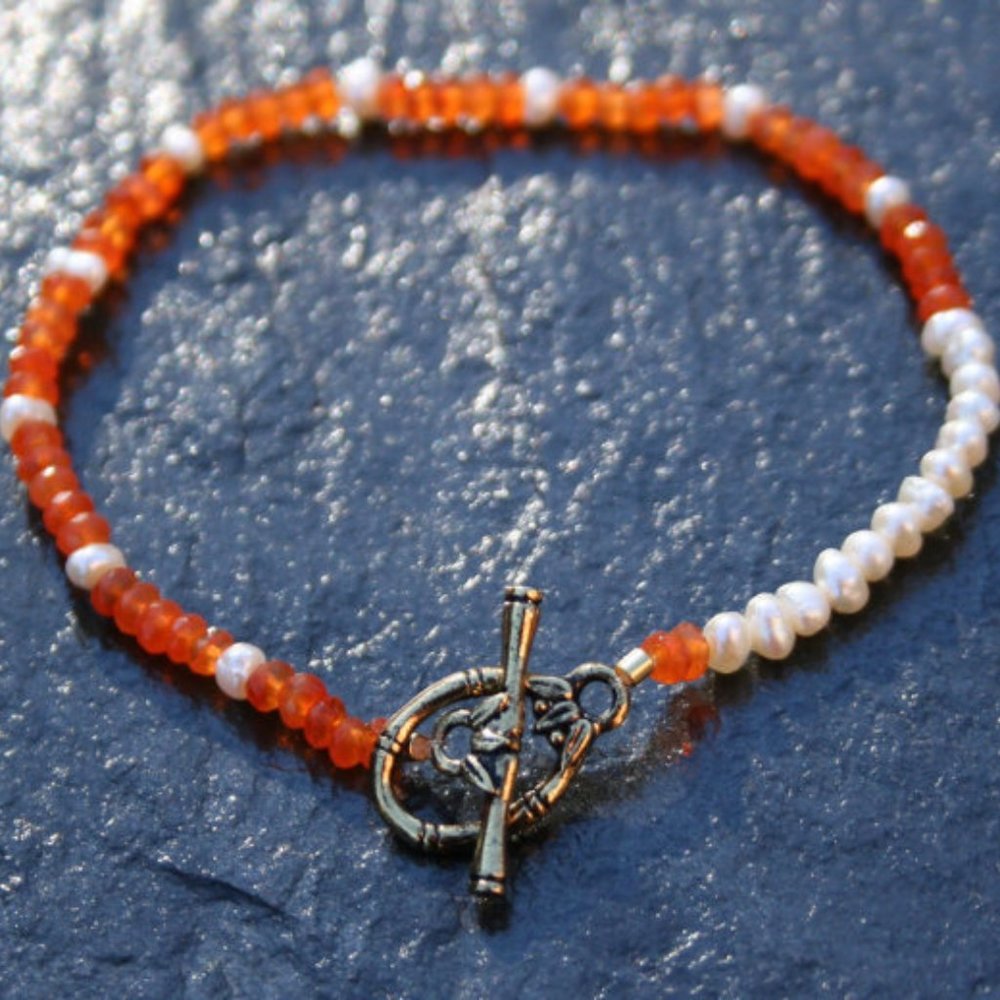 Carnelian and Pearl Bracelet